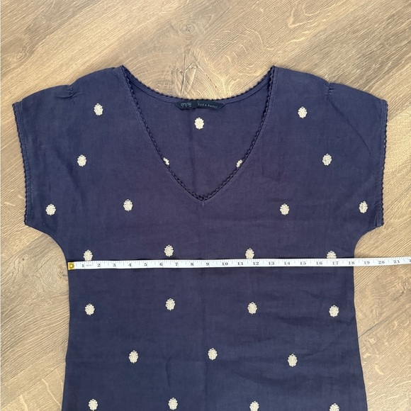 Zara Blue and White embroidered Tunic coverup 100% linen - Picture 8 of 12